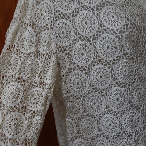 Vintage Red Peacock Hand Crochet White Lace Cardigan Cottagecore Boho Top LG - Picture 5 of 12